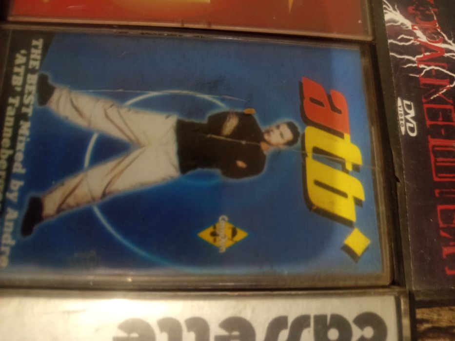 Видео и аудио кассеты DVD диски
