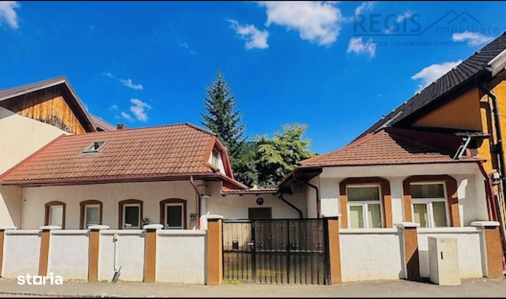 Casă 4 camere in inima Brasovului, curte privata, zona Schei