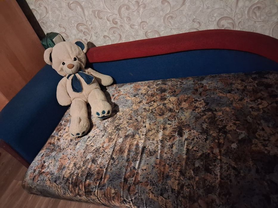 Продам тахту 200см/ 100см