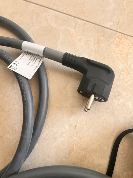 BMW Flexible fast charger 2 11 kW зарядно за електромобил type 2