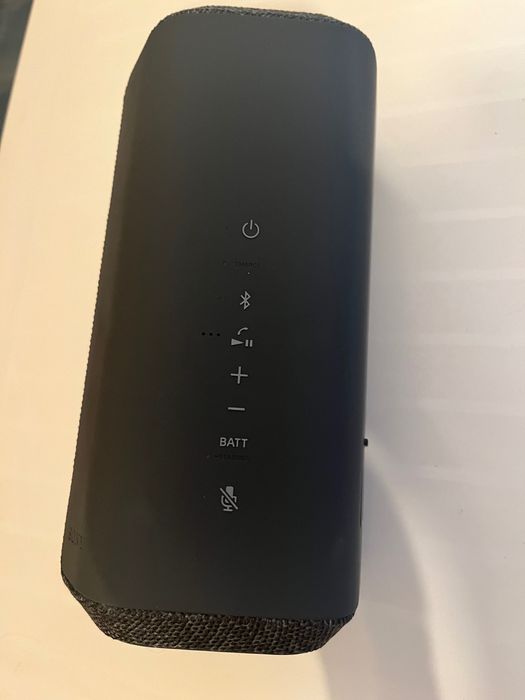 Vând boxă Sony xe300