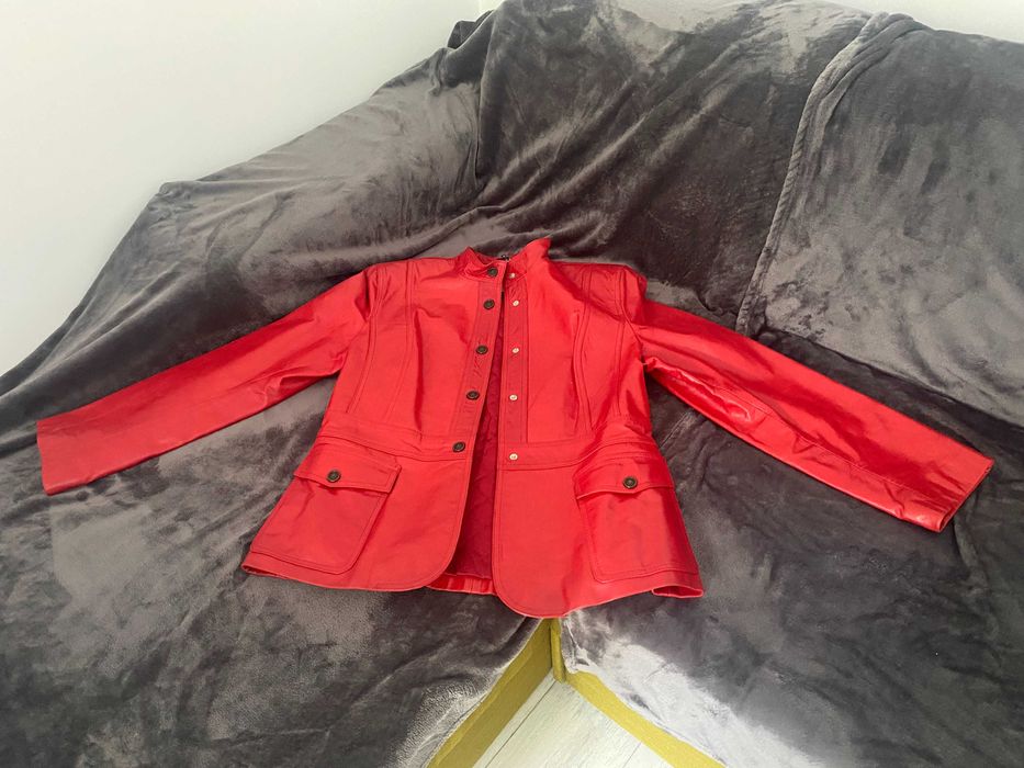 Geaca de piele rosie vintage dama