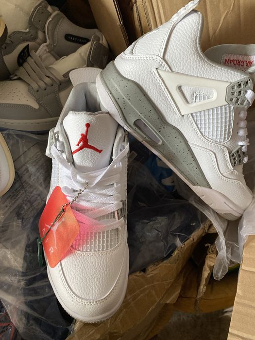Adidasi  Jordan