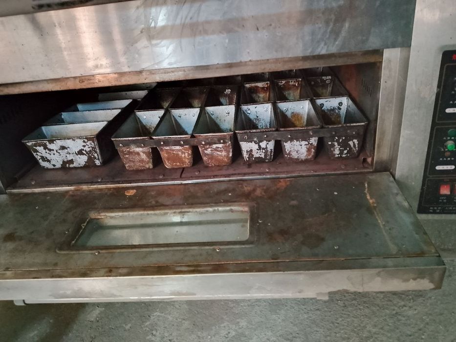 Pishirish uchun pechka sotiladi