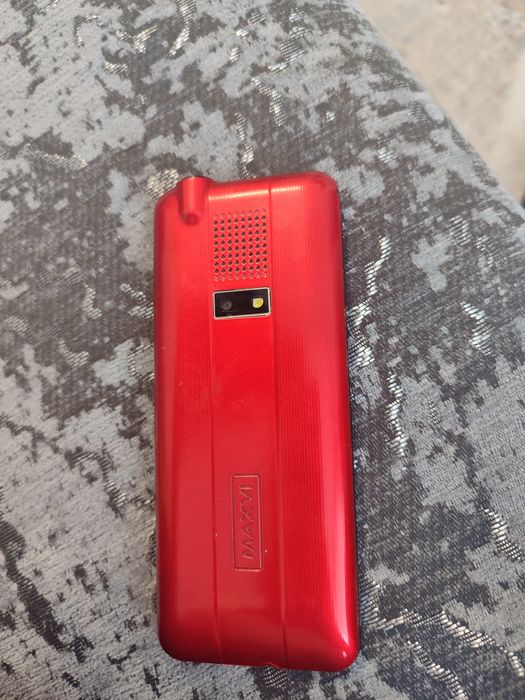 Продам телефон maxvi x 900 без батареи