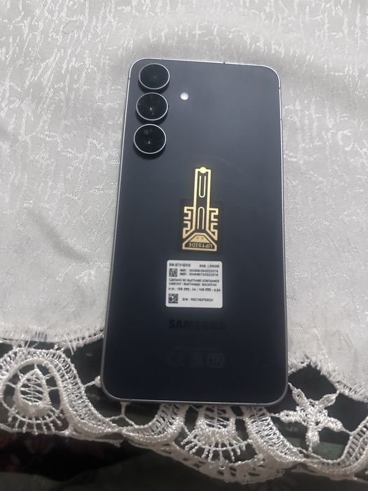 samsung     fi. 25    sotiladi