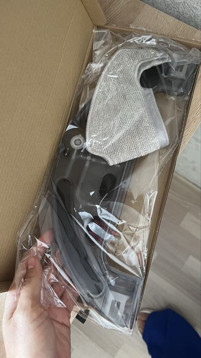 Продам робот пылесос