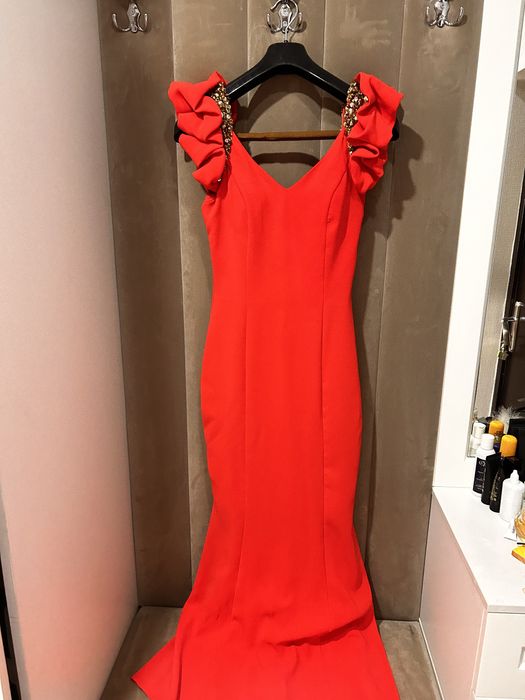 Вечернее платье