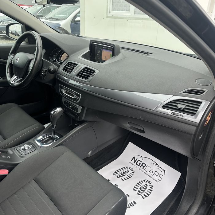 Renault Megane LIMITED 1.5 dCi 2015 Facelift Automat  RATE / TRANSPORT