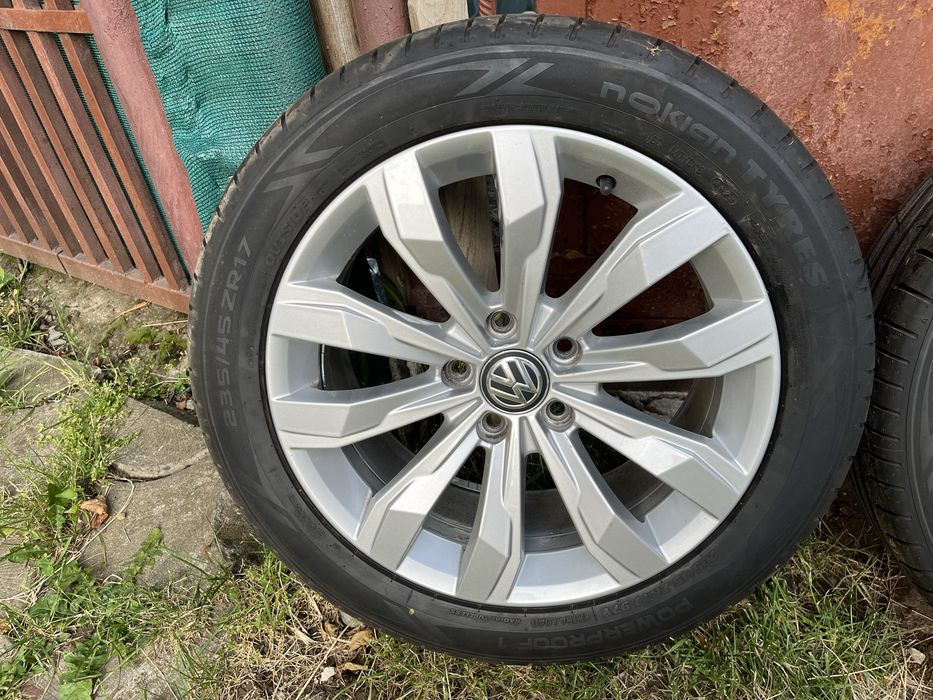 Roti originale VW R17 aliaj cu anvelope noi