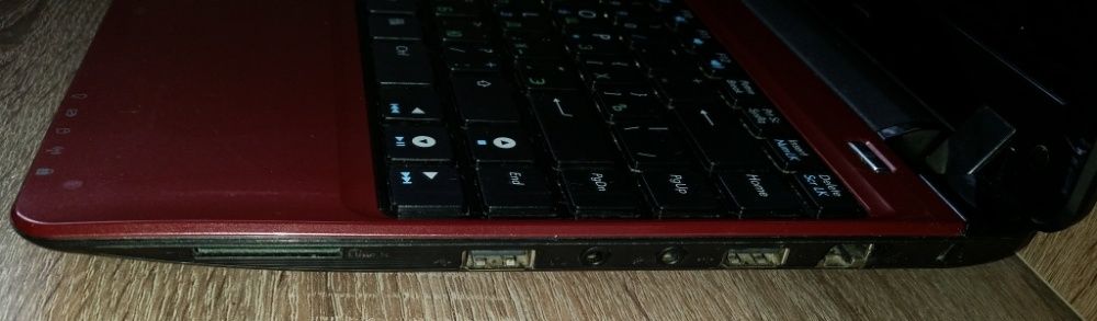 нетбук Asus Eee с новой мышкой