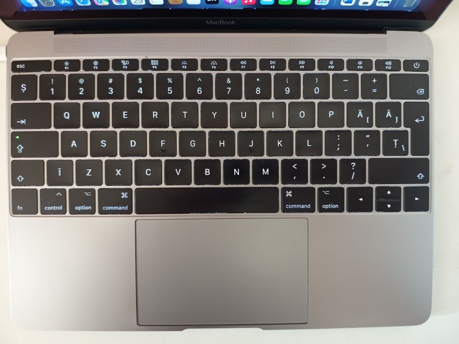 Macbook 12" 2017 A1534