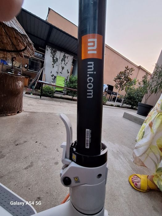 Vând trotineta electrica Xiaomi Scooter 3 ca noua