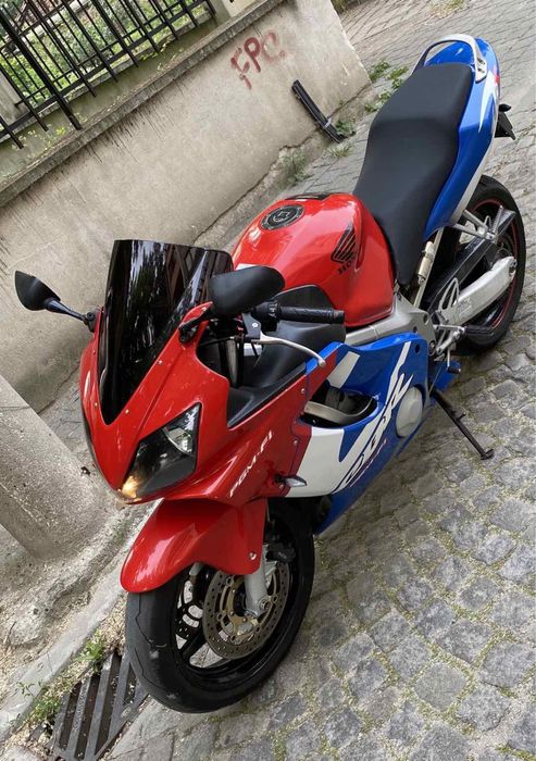 слюда за Honda CBR600 F4i 01-07