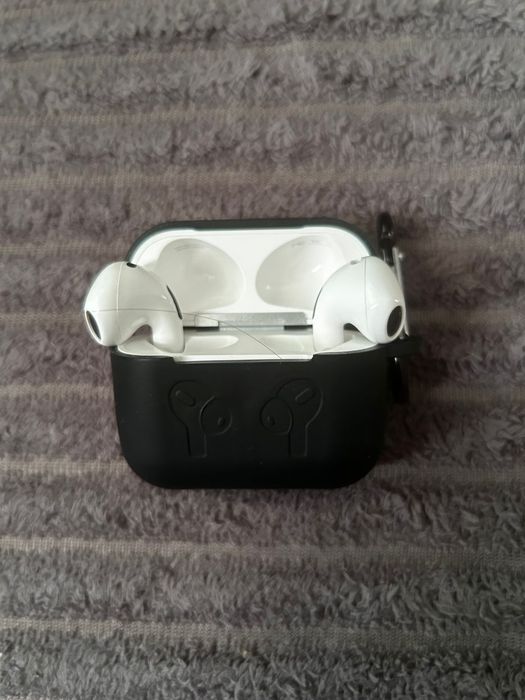 Aіrpods pro 3 в подарок чехол и шнур!