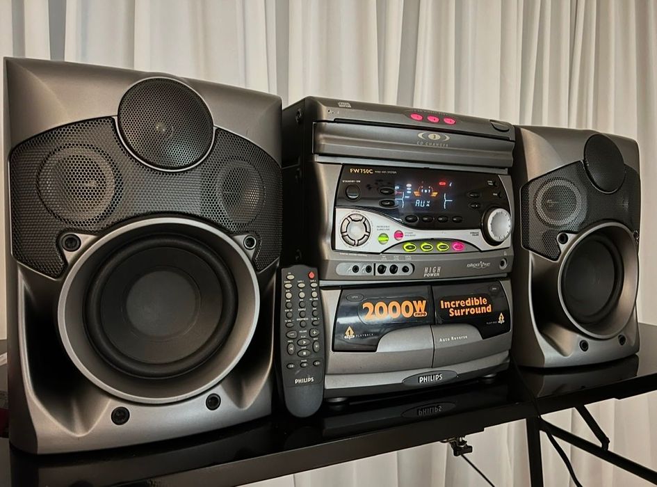 Музыкальный центр Philips FW750C