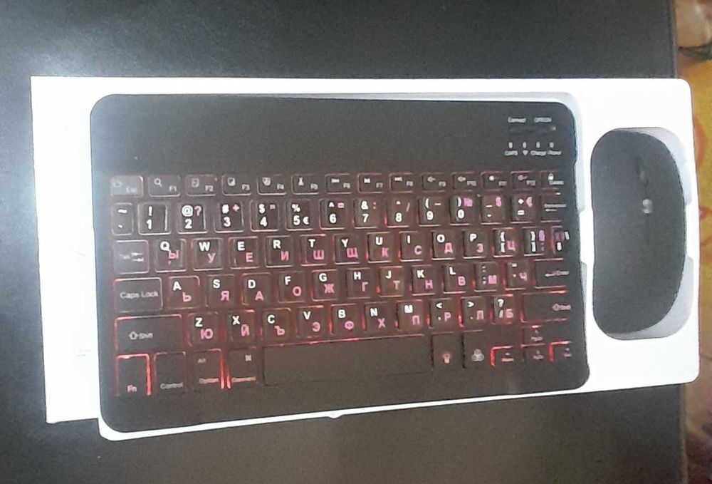 Безжични блутут Клавиатура и Мишка