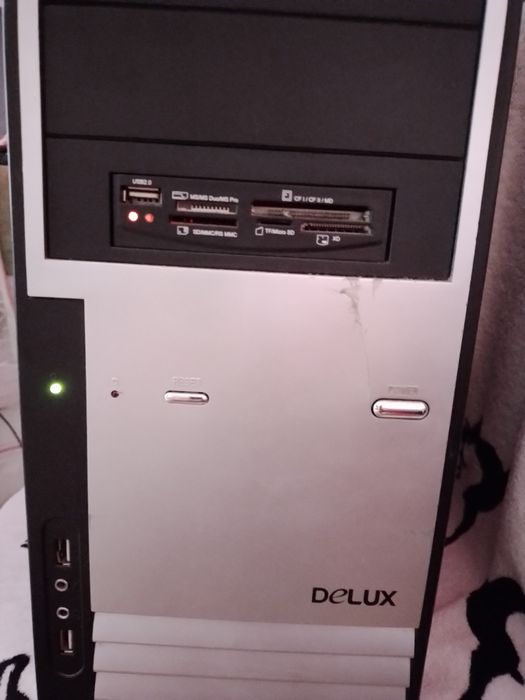 Vând pc  în stare foarte bună