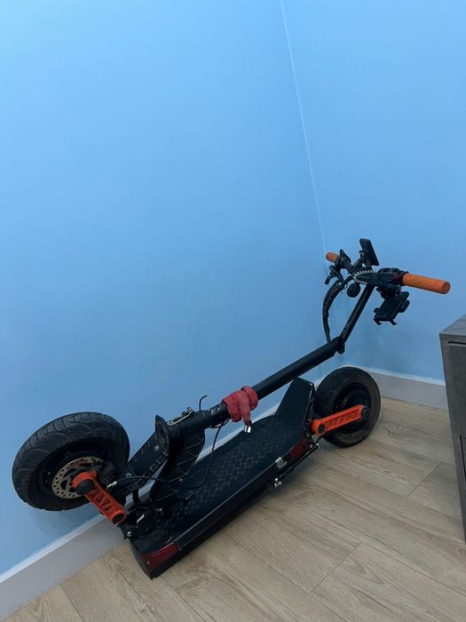 Запчасти на электро самокат