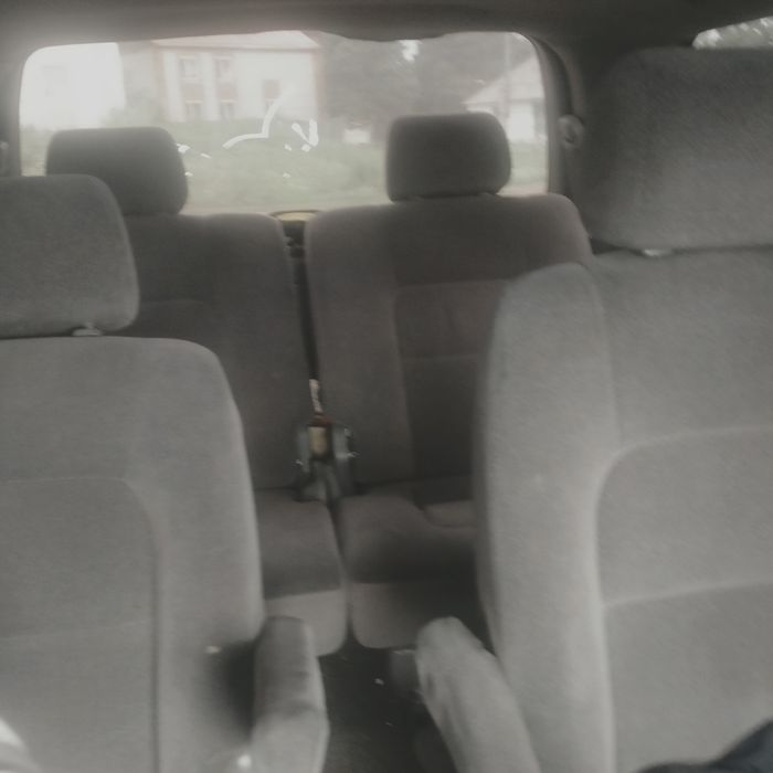 KiA carnival  2002
