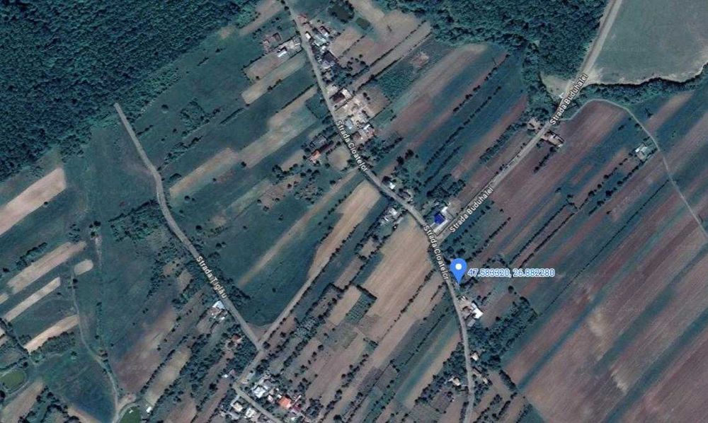 Vând teren intravilan Flămânzi , Botoșani de 1725 m2 și casă bătrânească.