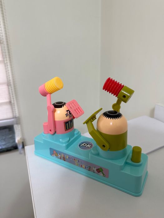 Игра для двоих, кто кого победит