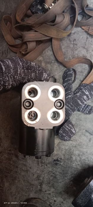 Рулевой дозатор для спецтехники 2 шт