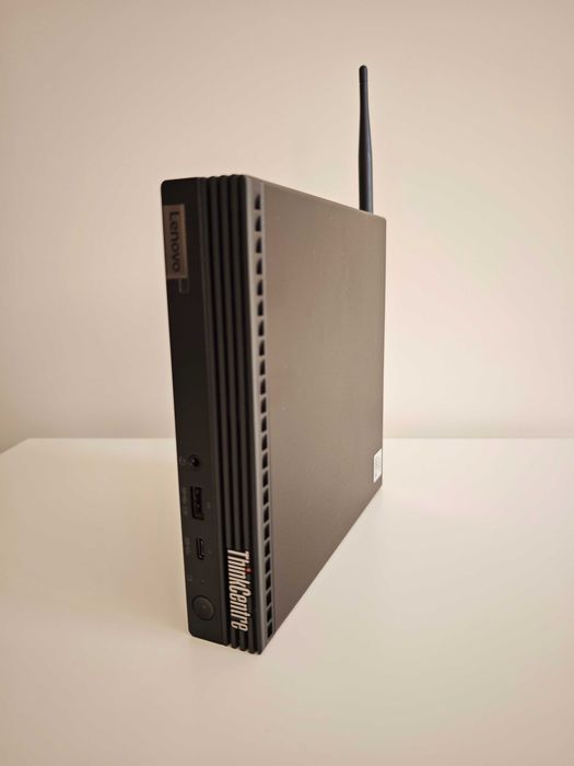 Lenovo ThinkCentre M70q Tiny Desktop i3-10100T/PCIe 256GB/8GB/Гаранция 08.2027