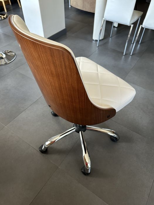 Стол на колелца Boston  с 24 м гаранция и безплатна доставка до офис