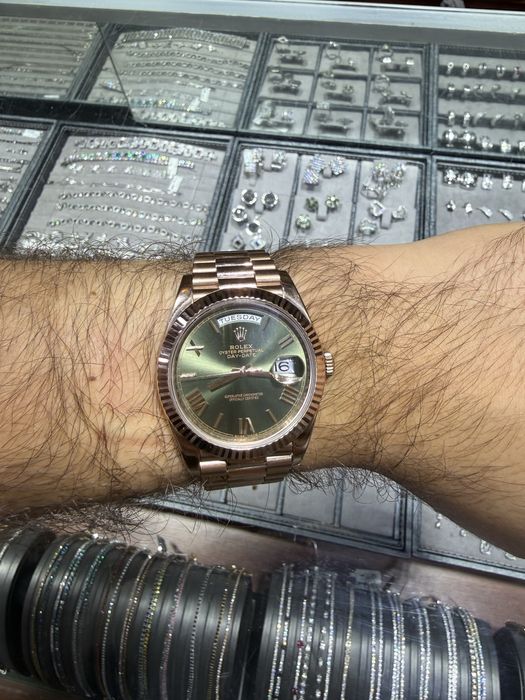 Rolex day date 40mm  aur rose gold acte originale