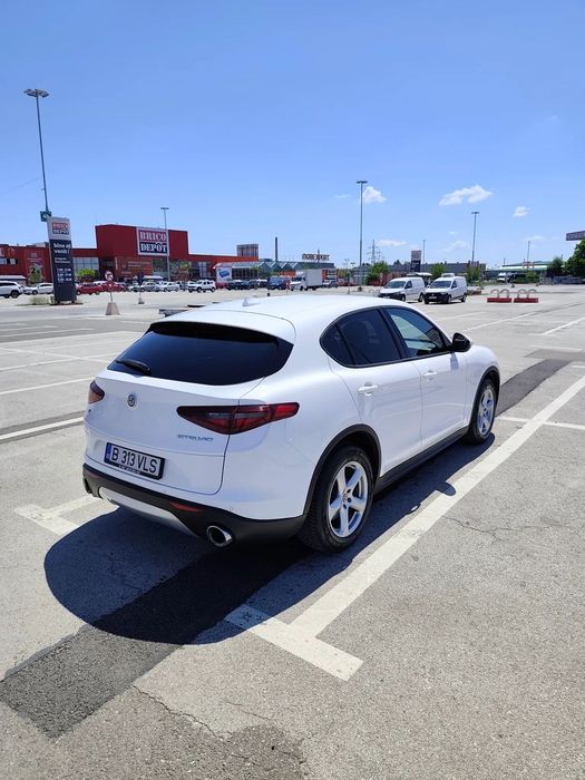 Alfa Romeo Stelvio 2018 benzină, 19.114 € — imagine 4