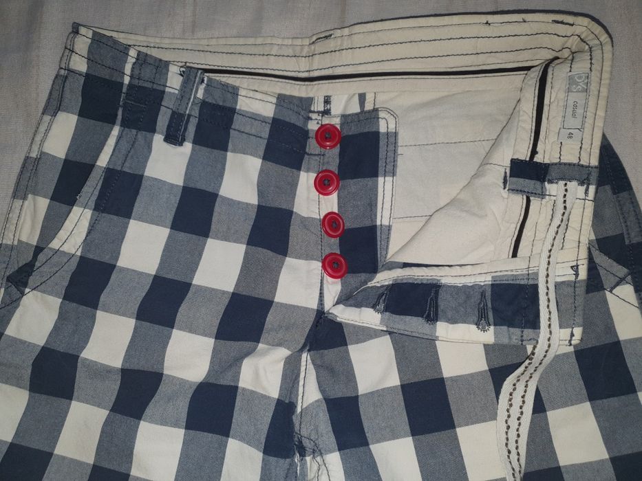 Продаю фирменные шорты