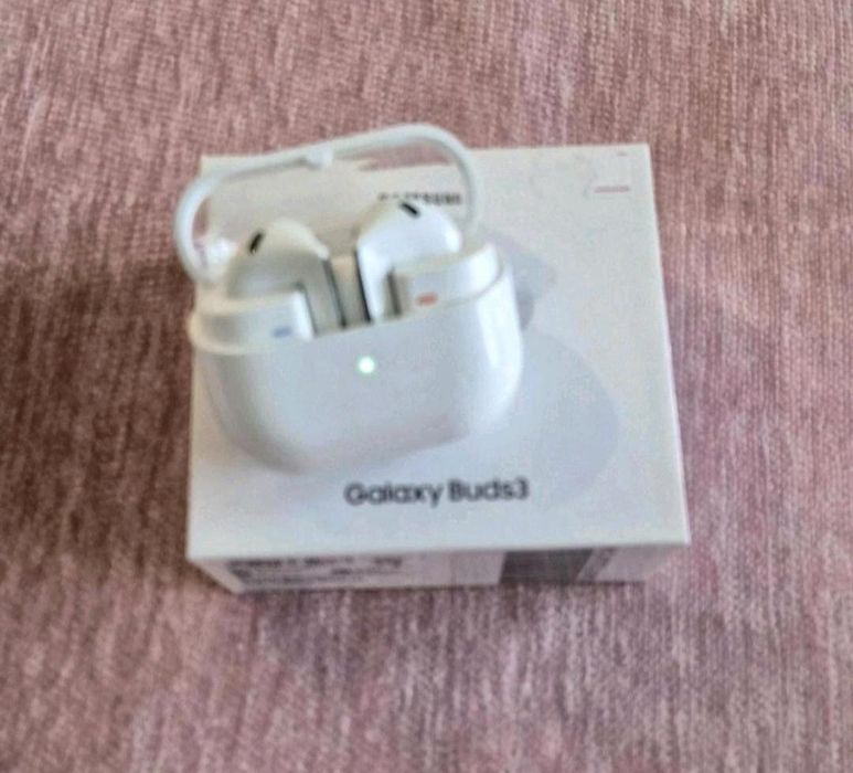 Наушники Samsung Galaxy Buds3 / Оригинал / Срочно
