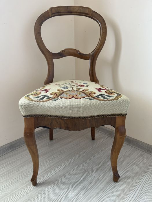 Бароков стол с гоблен