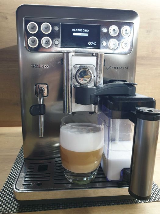 Saeco Exprelia EVO - с кана за мляко и БГ меню