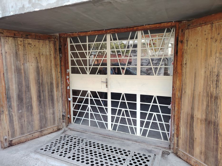 Дава се под наем Гараж / Паркомясто в Сливен, Даме Груев - 25 кв.м за 66.3 € - Снимка #1