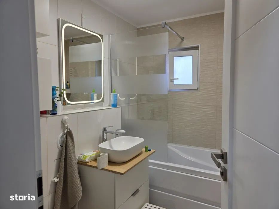 Soveja stradal-apartament 3 camere finisat modern