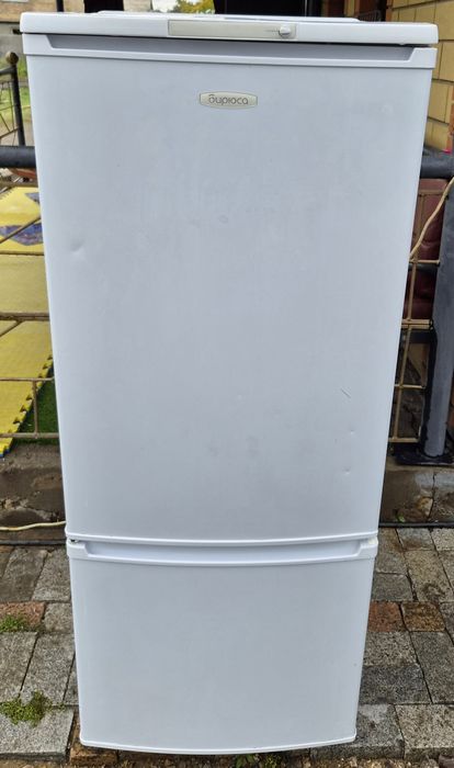 Продам 2х камерный холодильник