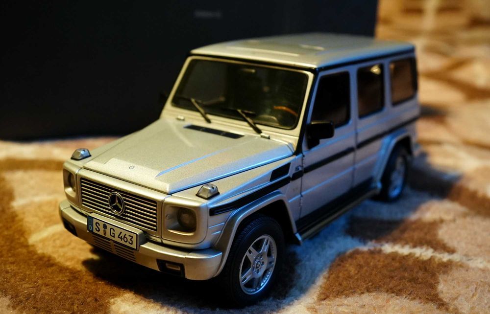 Mercedes-Benz G-Class Autoart 1/18