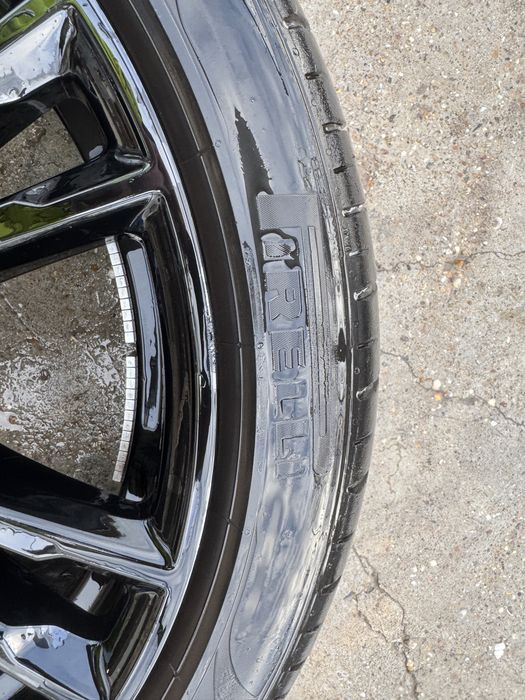 Оригинални джанти БМВ 20" + 4 летни гуми Pirelli P zero  275/35 R20