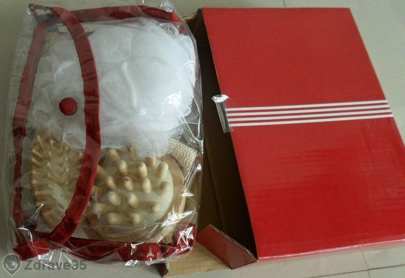 Несесер Баня Четка Масажор Гъба