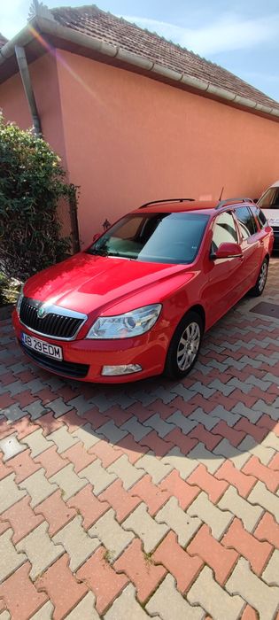 Vând Skoda Octavia