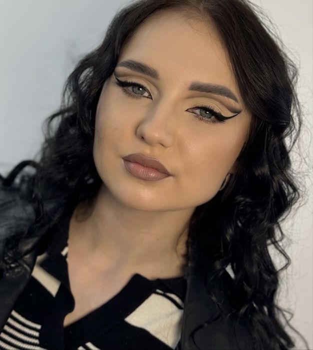 Макияж, маникюр, брови