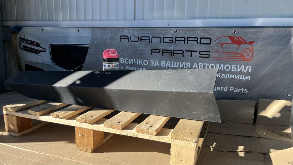 Декоративна лайстна на предна дясна врата Toyota Yaris Cross 2020-2023