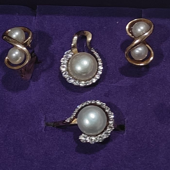 Брильянты 2500 дол 10,5 гр 2.5 карат размер 19 якутские брильянты Сове