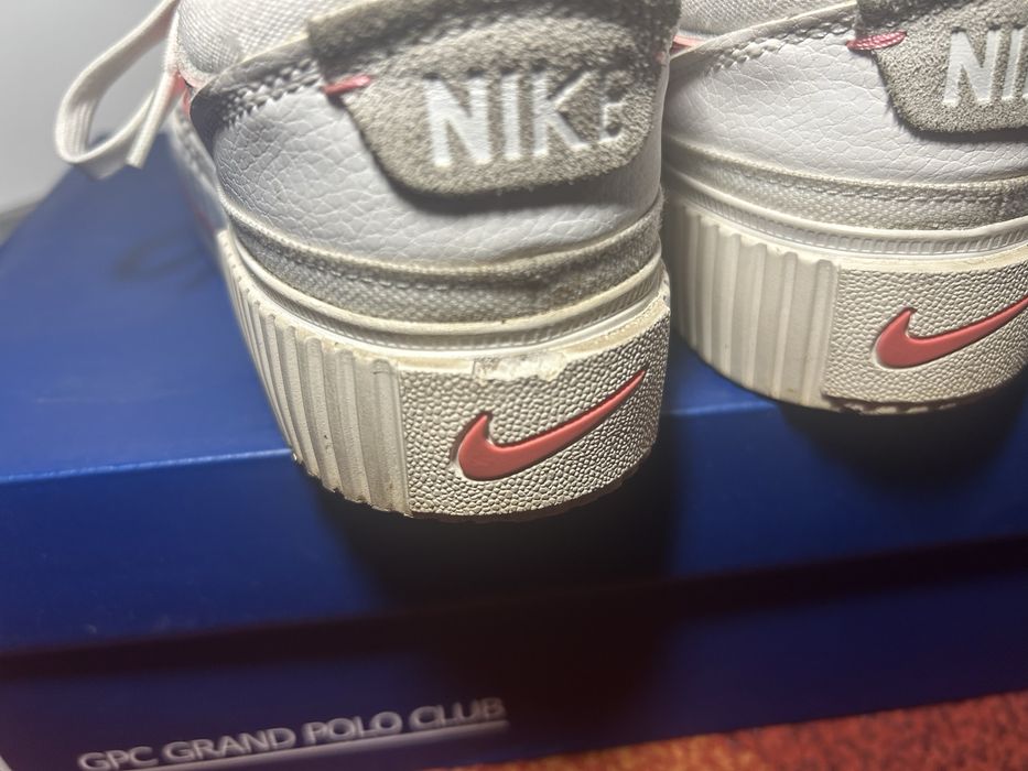 Nike Sport Court Legacy Lift