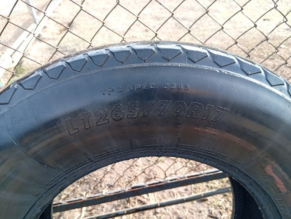 Шины  на джип ...