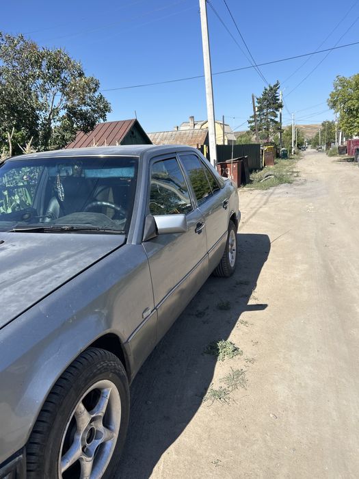Продам автомобиль Мерседес бенц 200