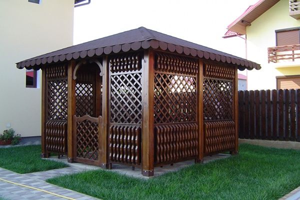 Vând foișore terasa din lemn