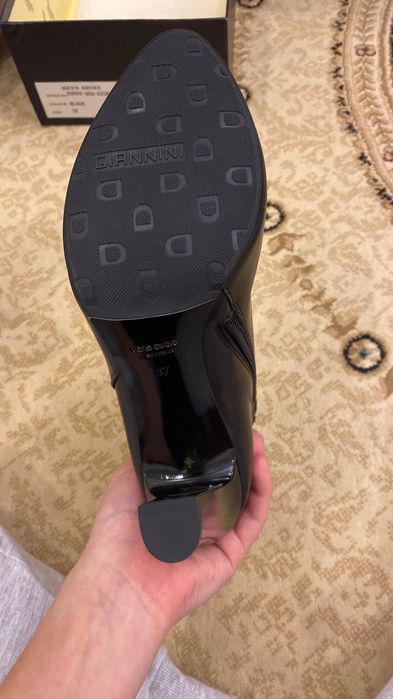 Продам осеннюю обувь